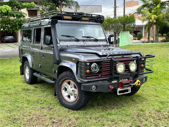 LAND ROVER DEFENDER 2.5 CSW 110 4X4 TURBO DIESEL 4P MANUAL